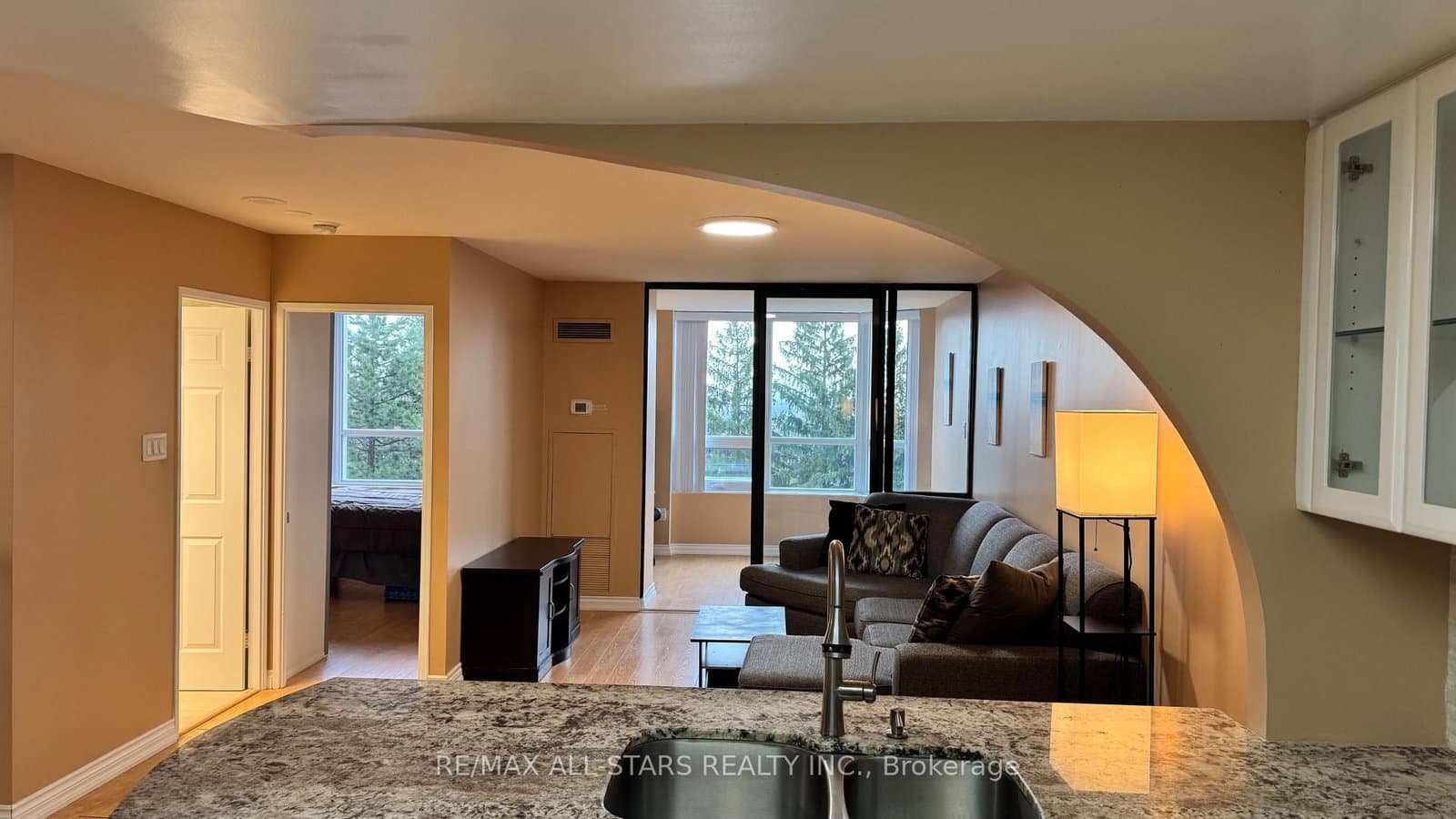 7601 Bathurst Street, Unit 402 - Image 3