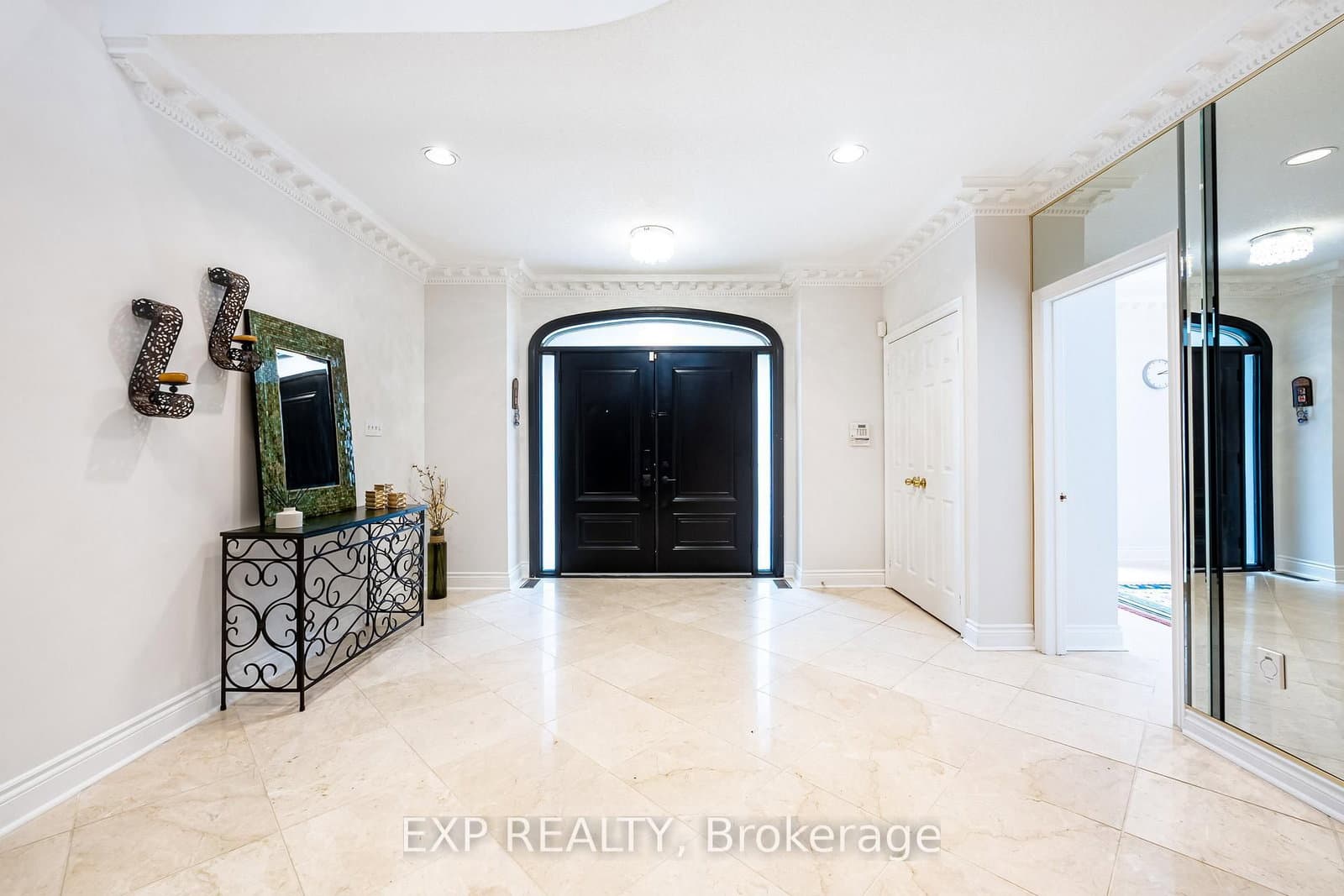 29 Northgate Crescent - Image 4