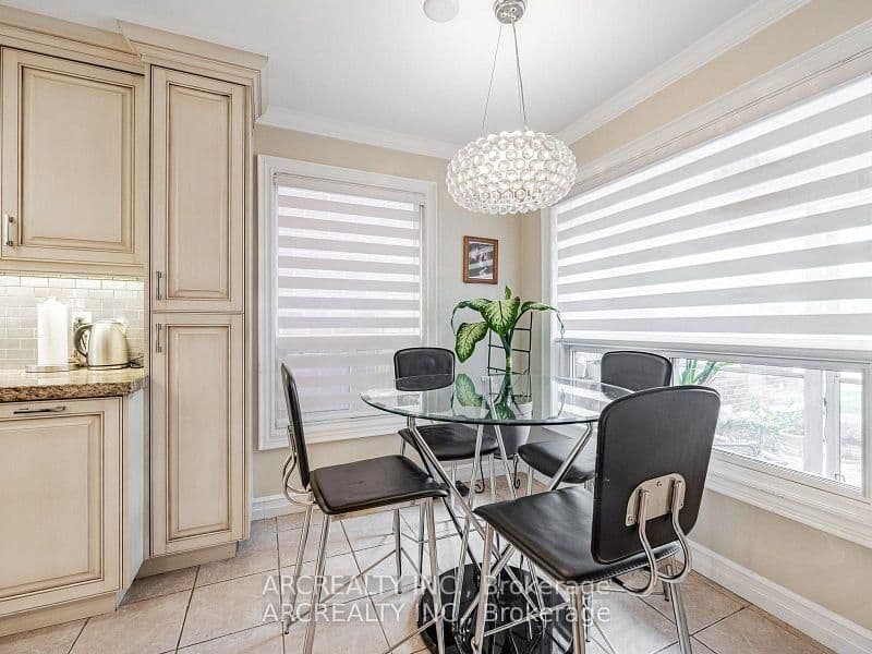 49 White Boulevard - Image 4