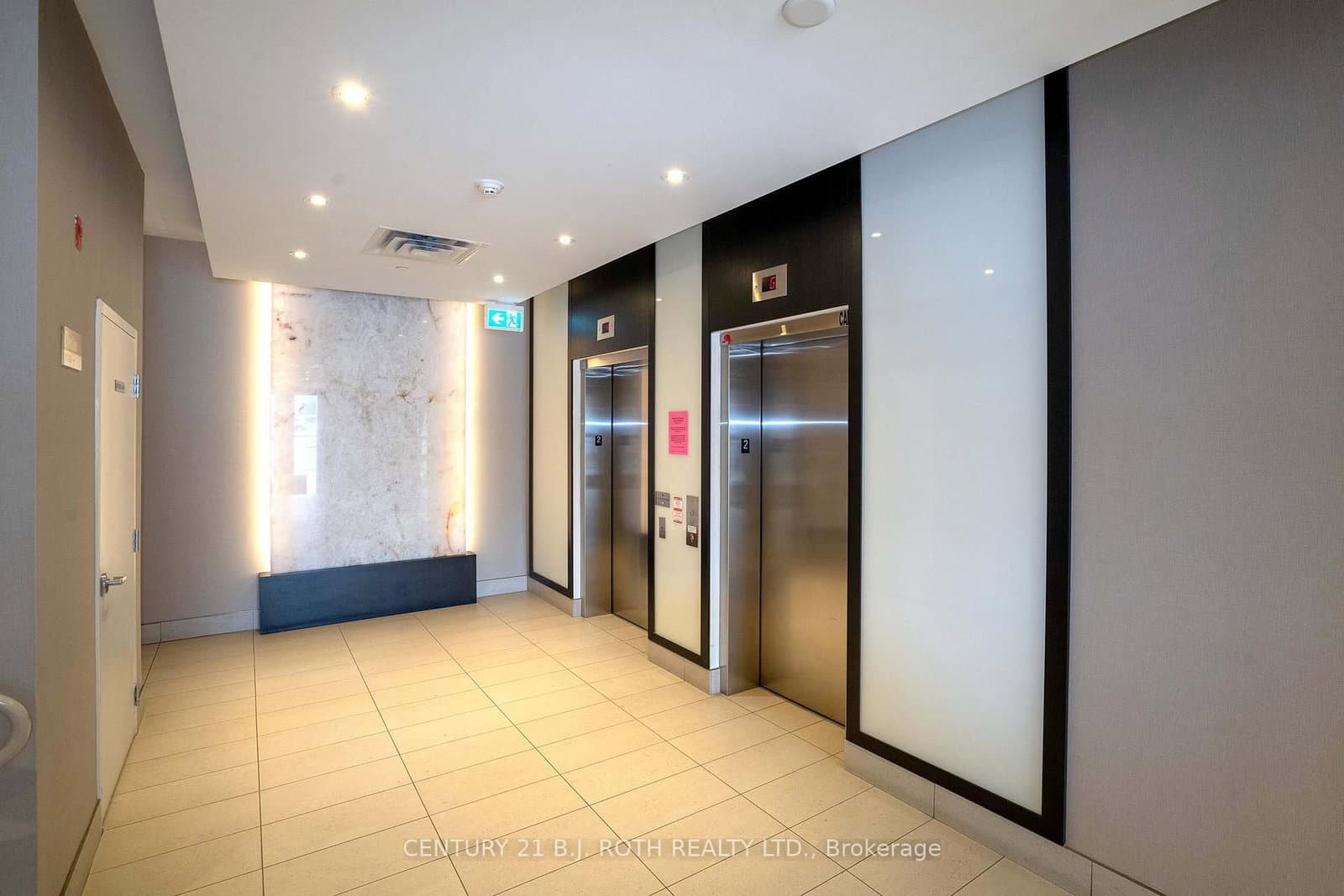 15277 Yonge Street S, Unit 313 - Image 3