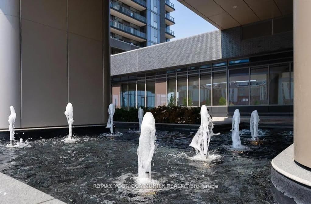 20 Gatineau Drive, Unit 404 - Image 2