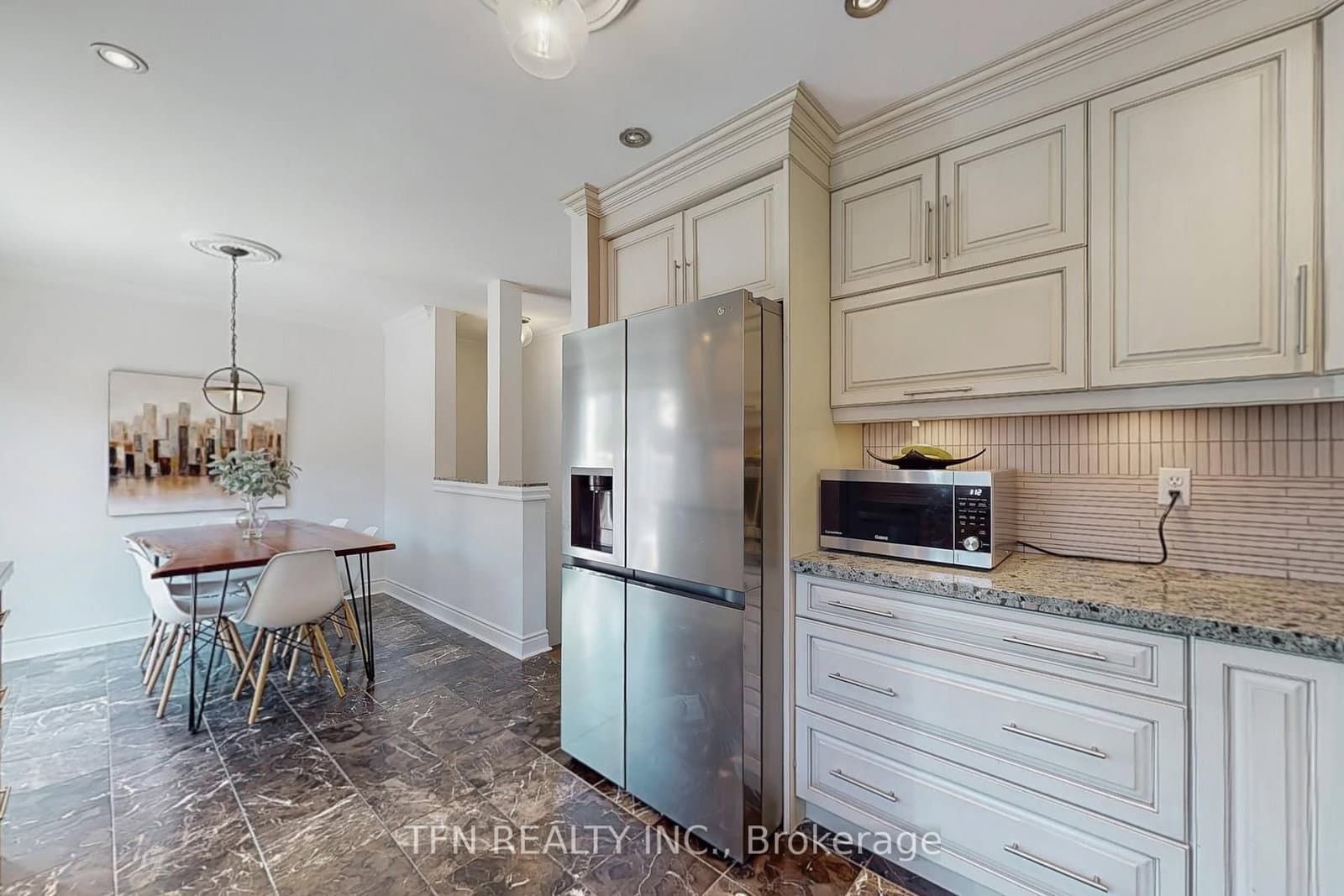 24 Lucerne Drive - Image 5