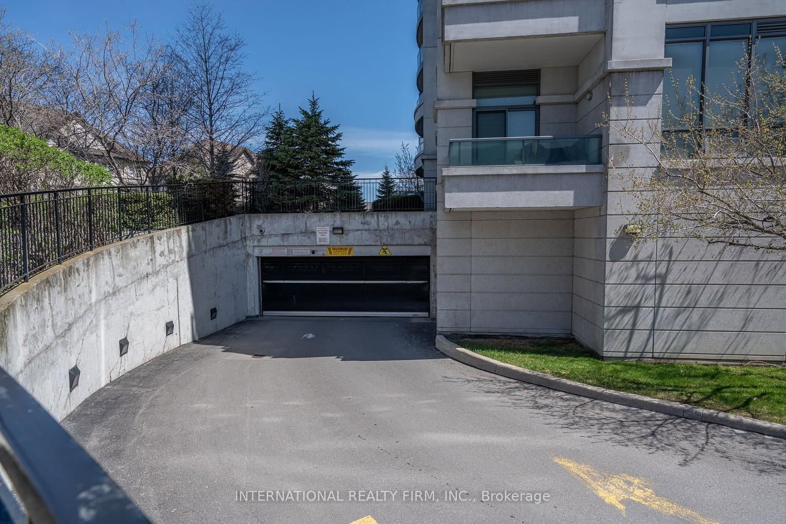 20 North Park Road, Unit 204 - Image 2