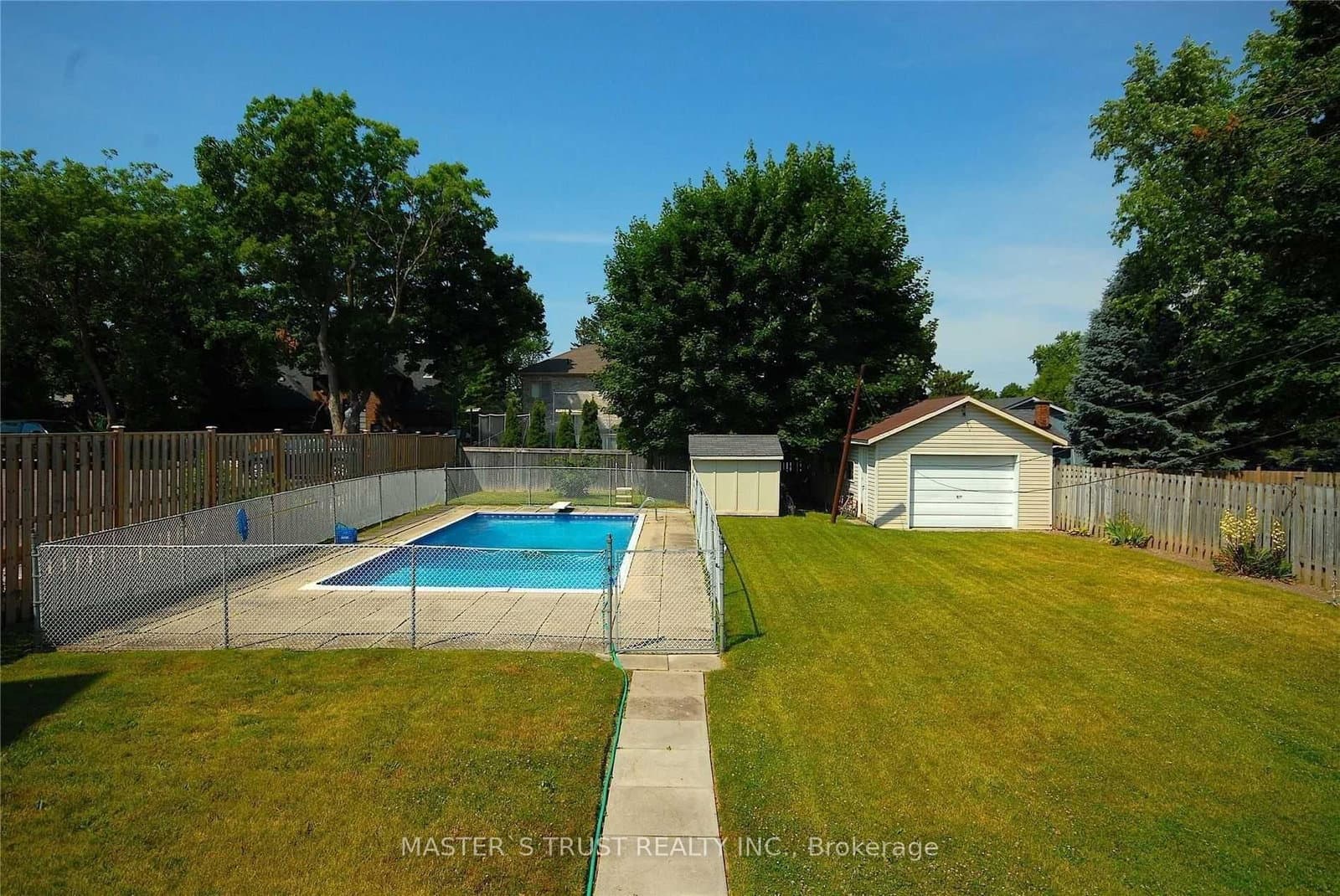 354 Main Street N - Image 4