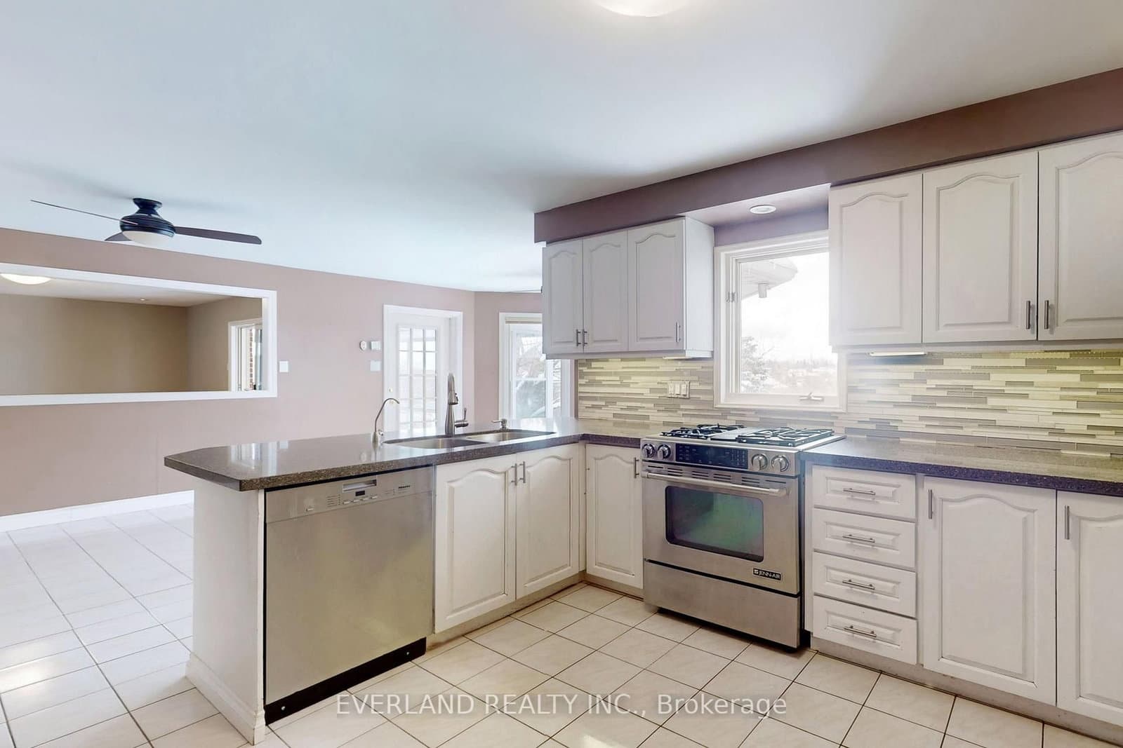 173 Thompson Drive - Image 6