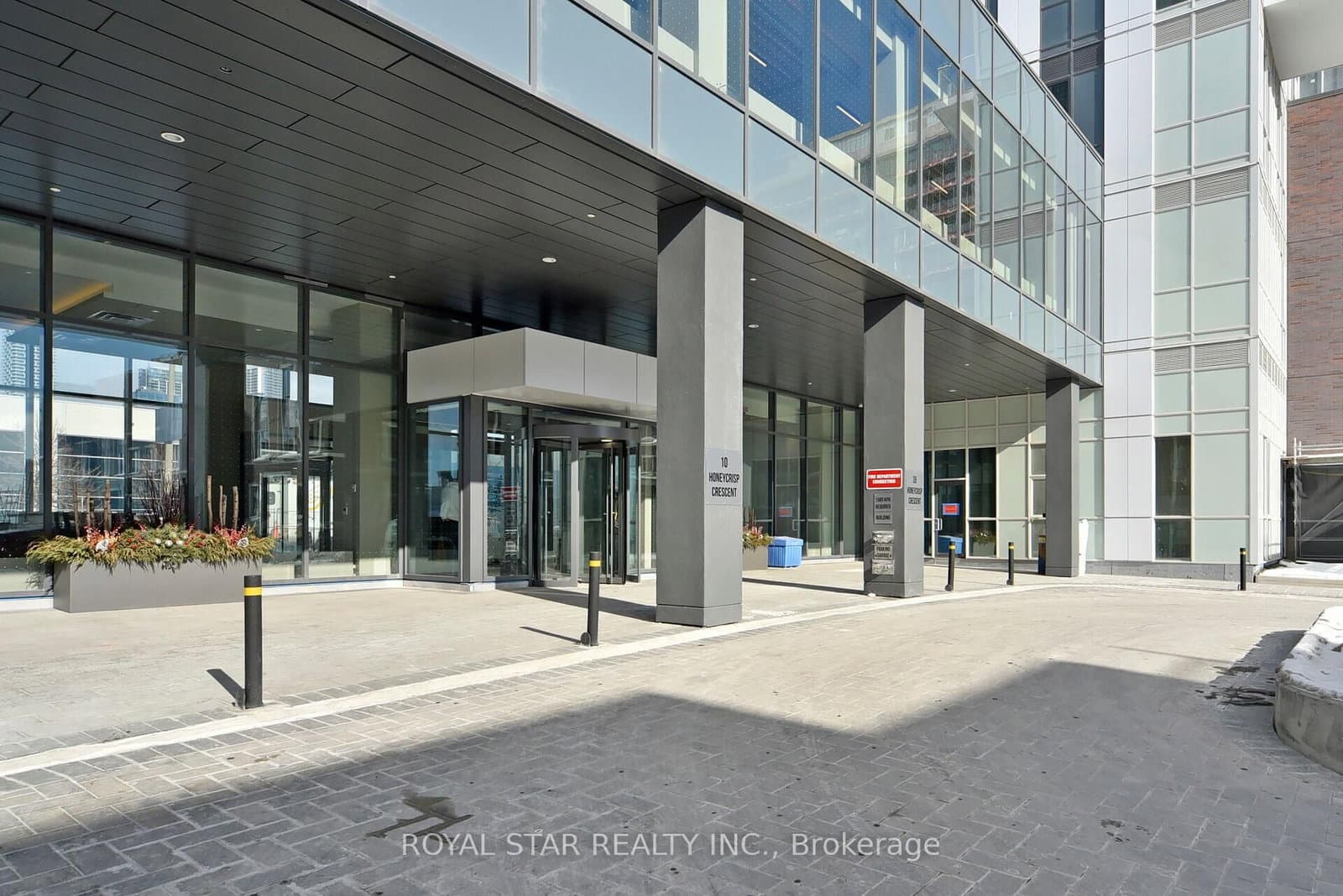 10 Honeycrisp Crescent, Unit 909 - Image 3