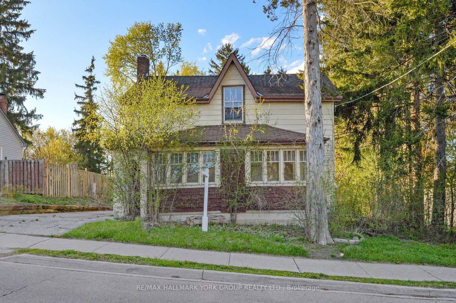 148 Centre Street - Image 1