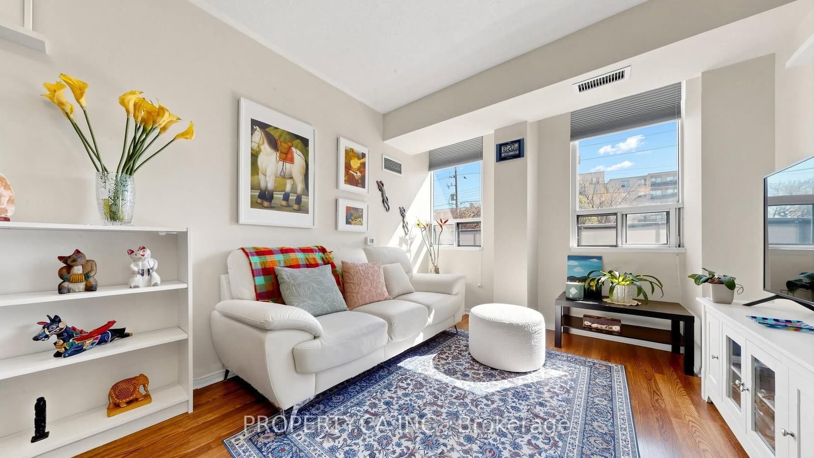 7398 Yonge Street, Unit 107 - Image 4