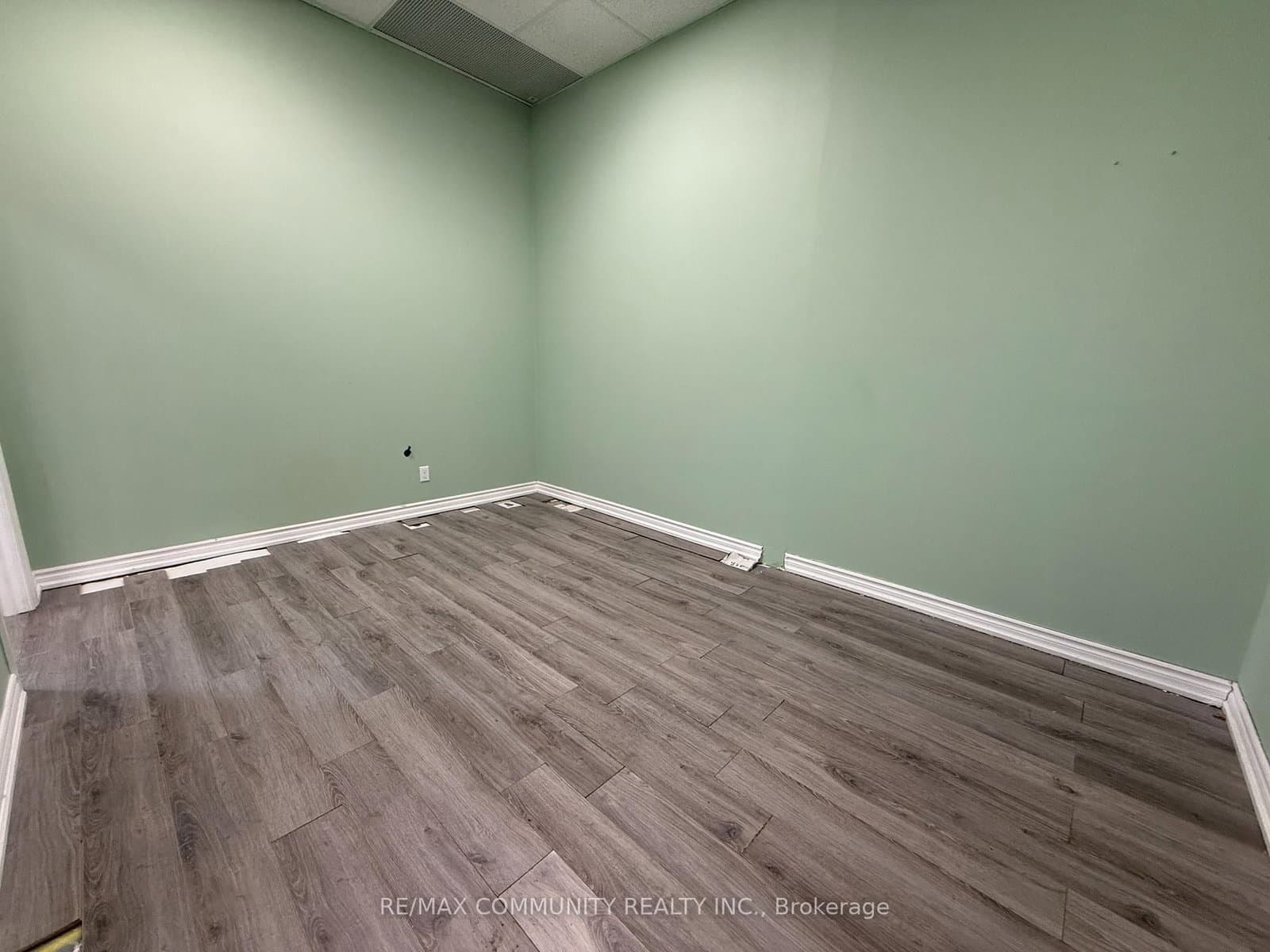30 South Unionville Avenue, Unit 2061/2063 - Image 6