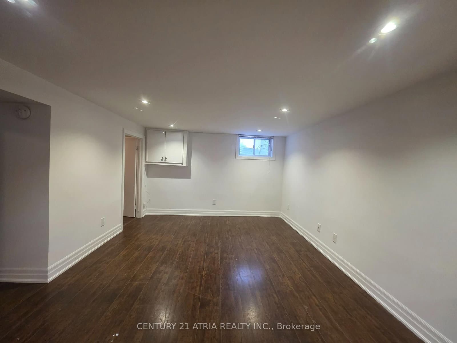 18 Grandview Avenue, Unit Lower - Image 3