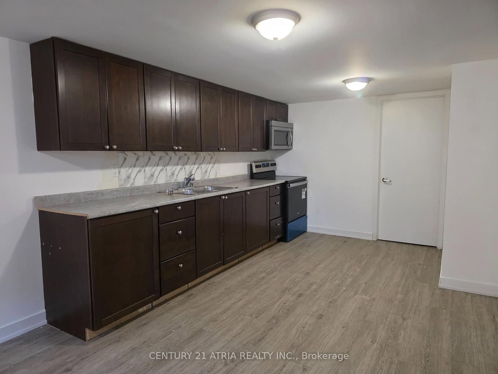 19 Meadowview Avenue, Unit Lower - Image 1