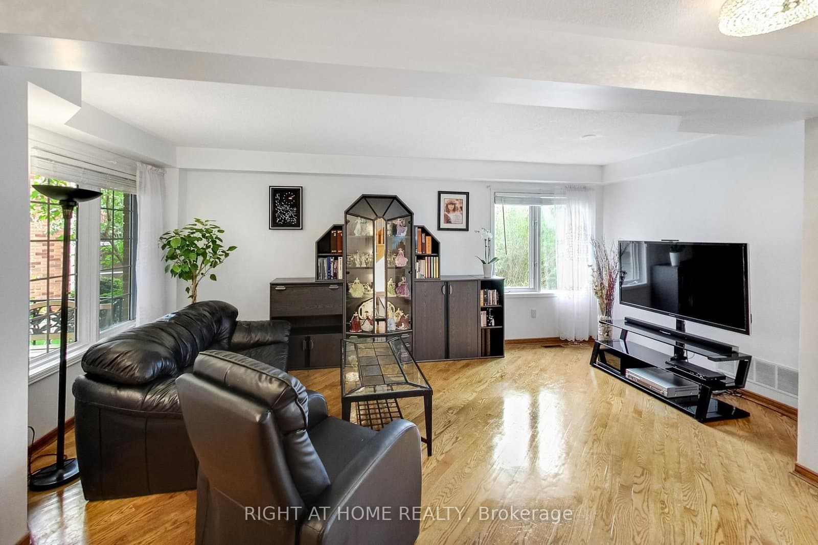 28 Foxtail Ridge - Image 2