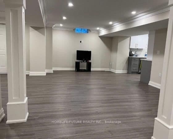 2 Berger Avenue, Unit Bsmt - Image 5