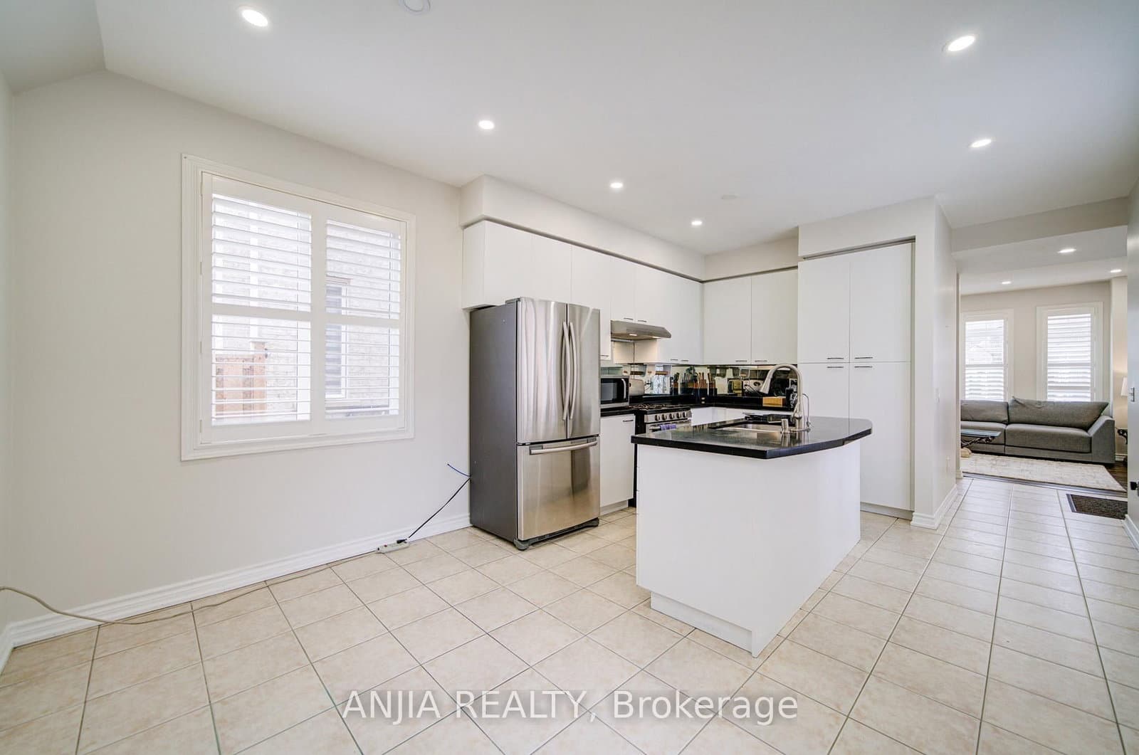 116 Emery Hill Boulevard - Image 6