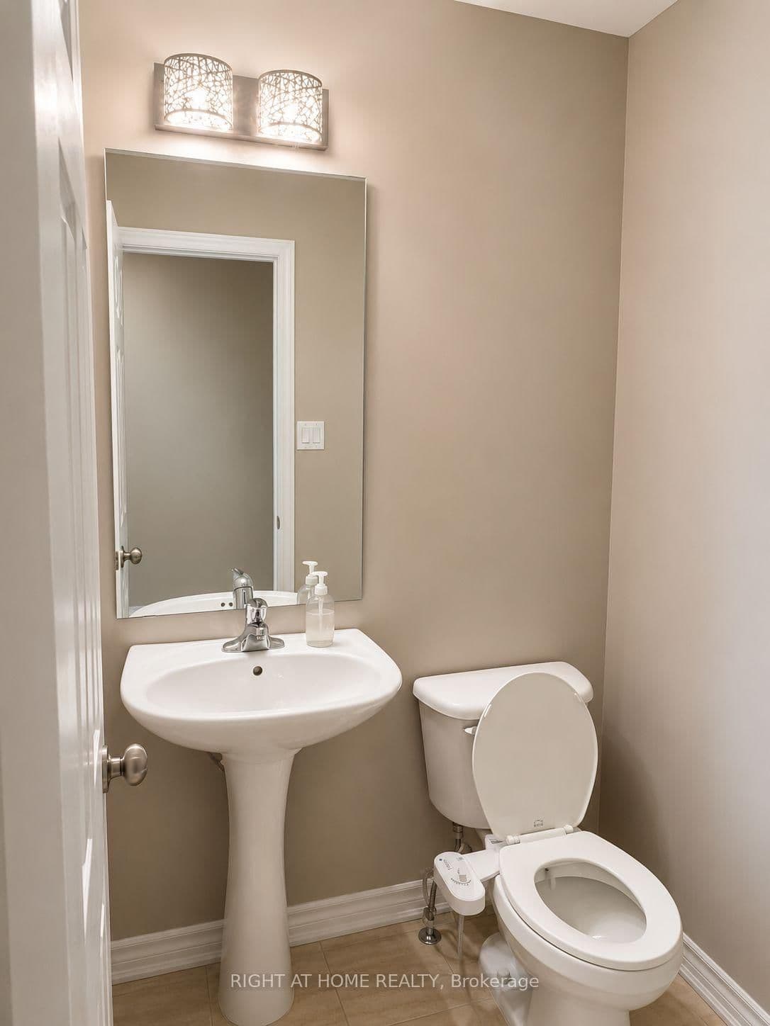 60 Zachary Place N - Image 5