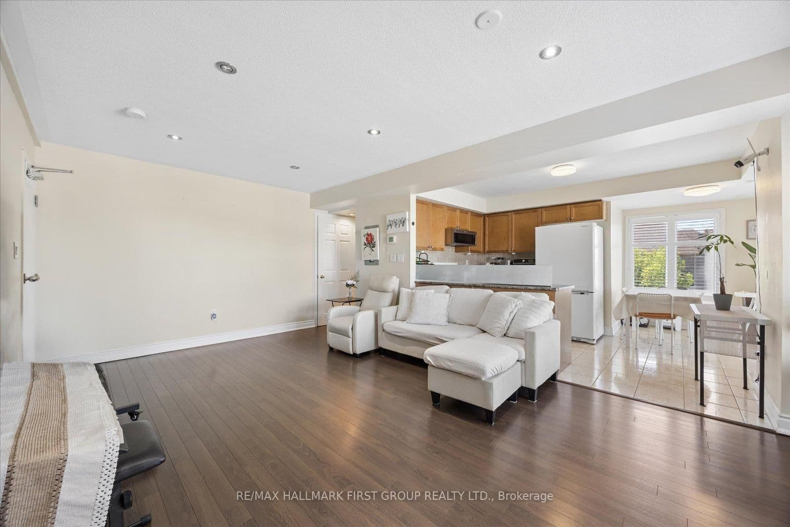 2067 Bur Oak Avenue, Unit 3 - Image 5
