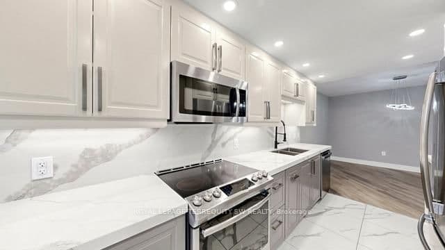 7440 Bathurst Street, Unit 512 - Image 4