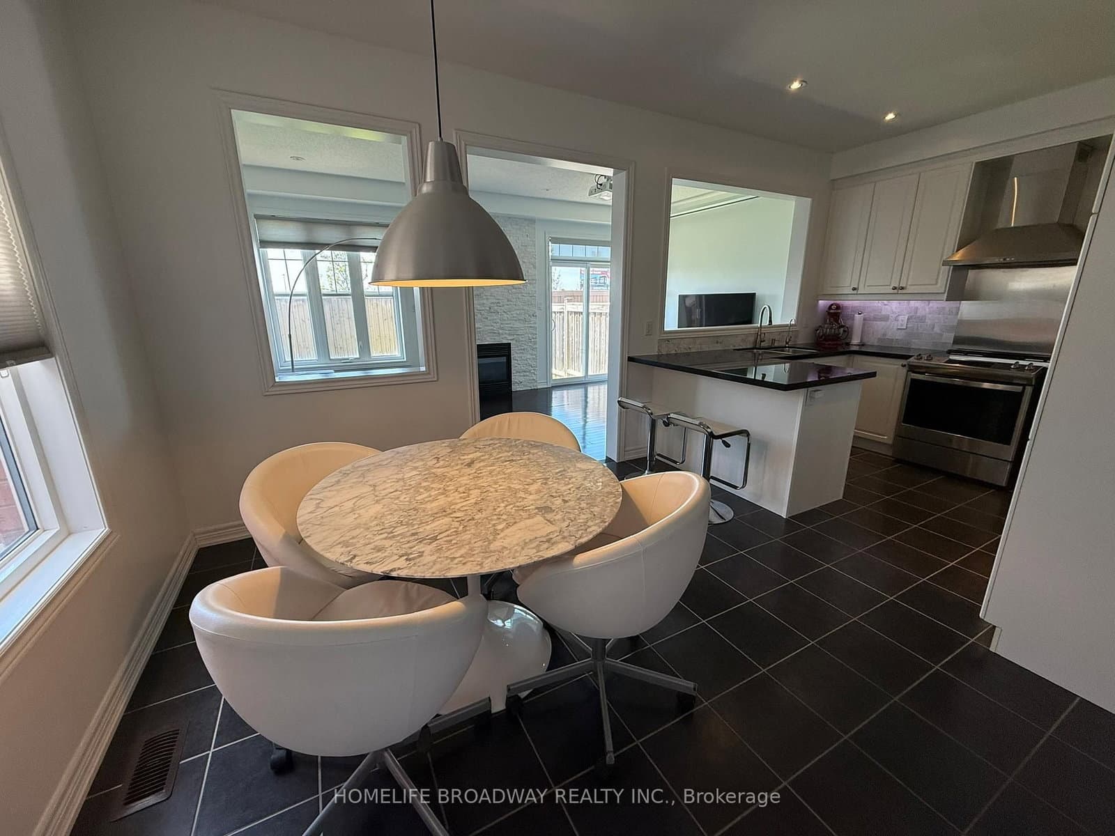 49 Staglin Court - Image 2
