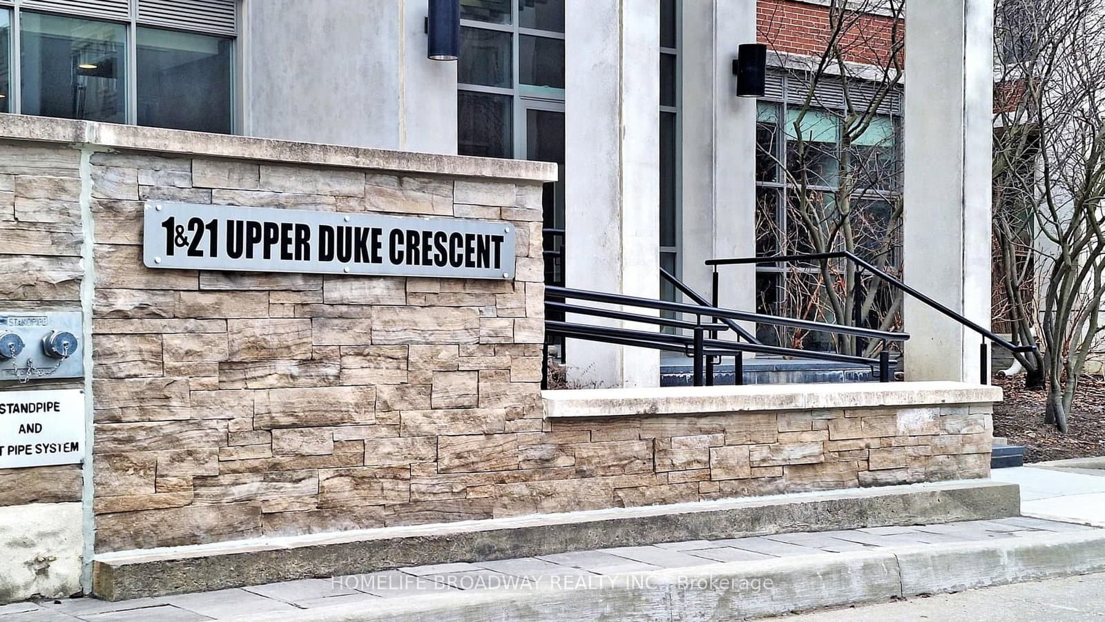1 Upper Duke Crescent, Unit 806 - Image 2