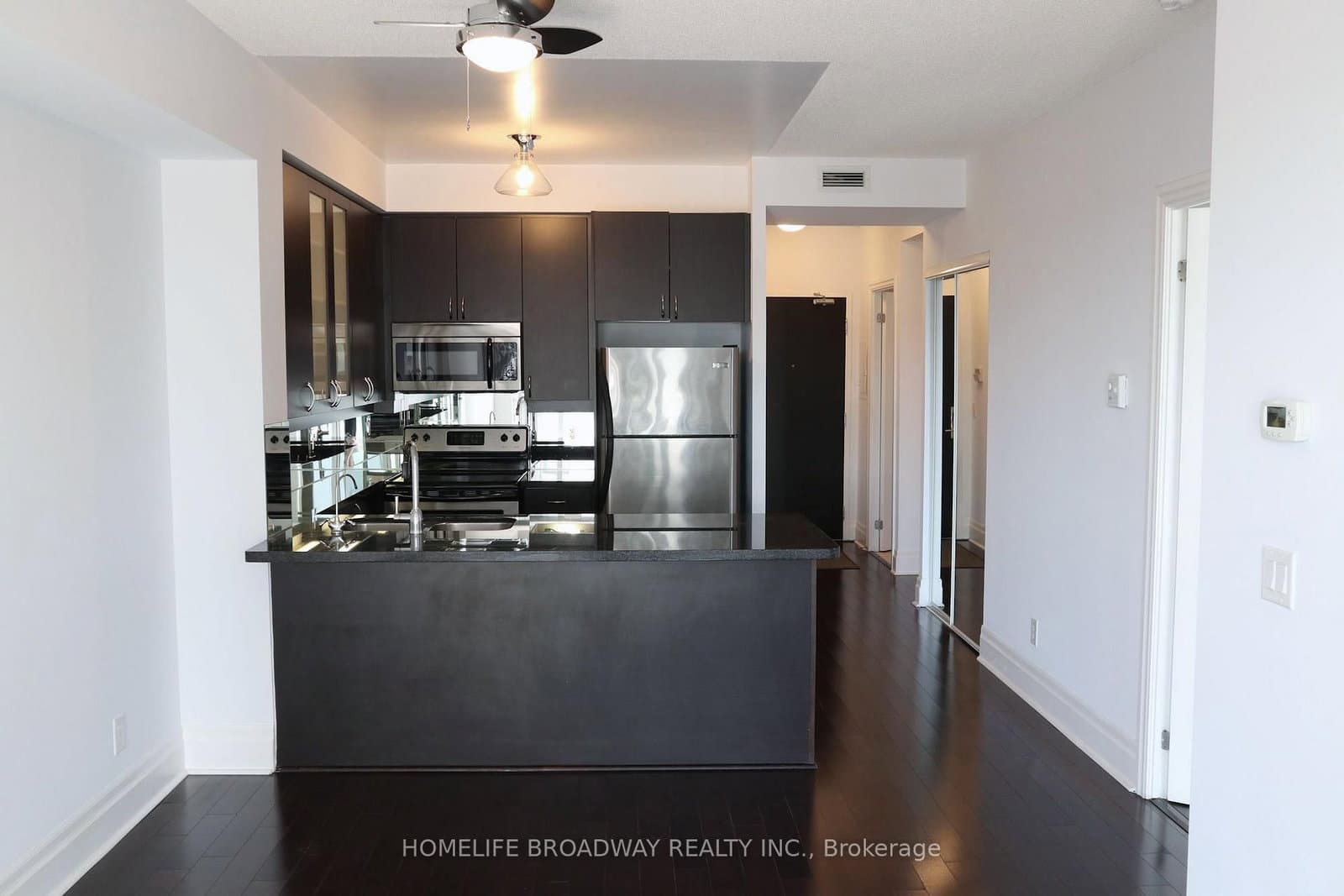 1 Upper Duke Crescent, Unit 806 - Image 4