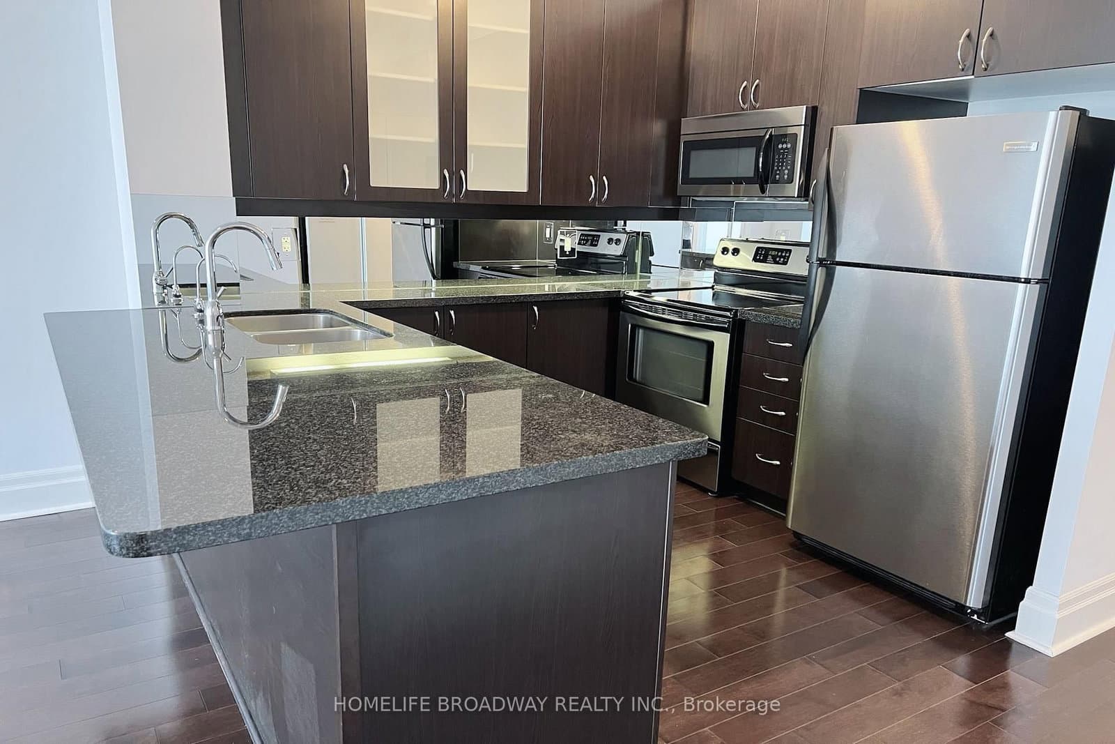 1 Upper Duke Crescent, Unit 806 - Image 6