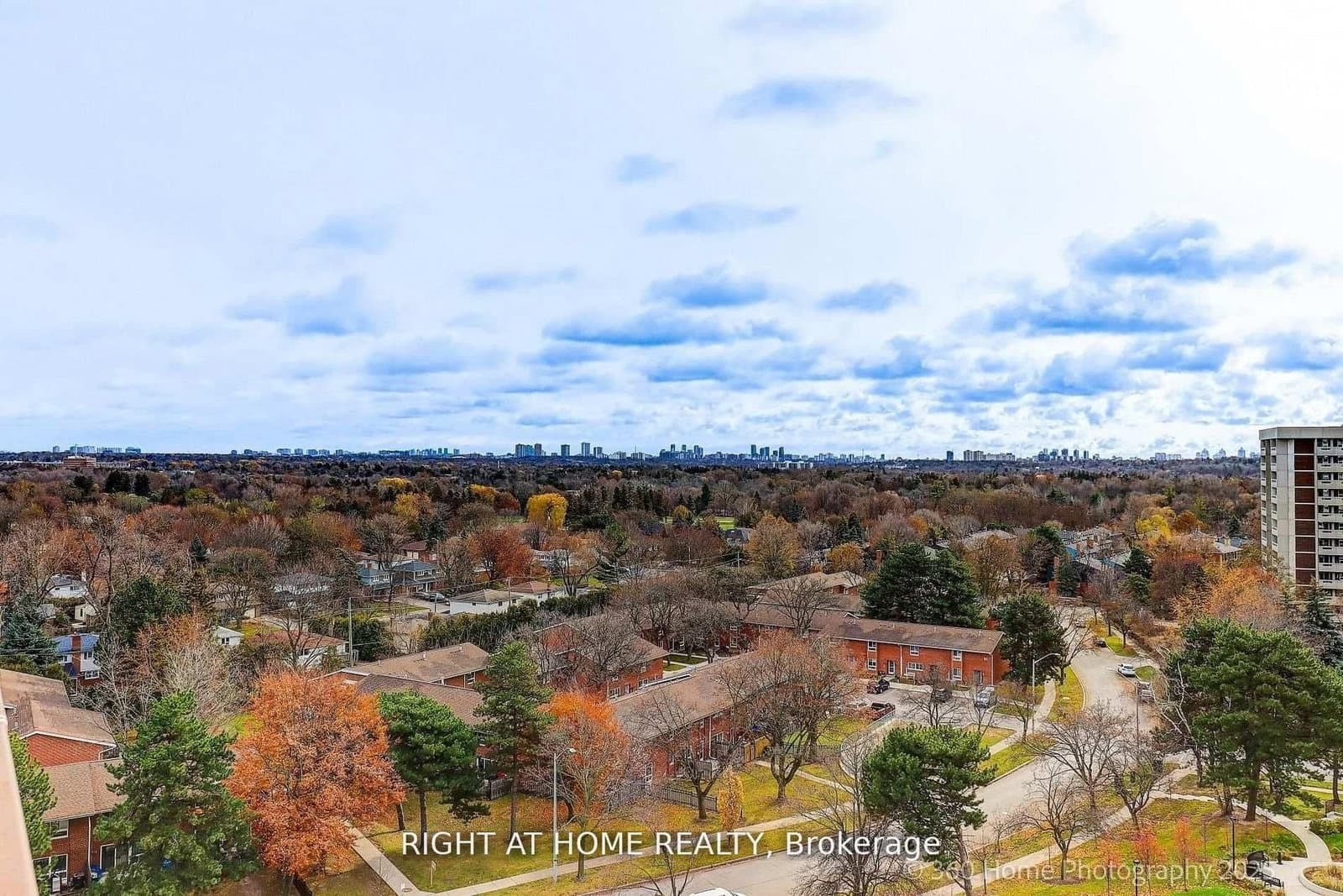 1 Royal Orchard Boulevard, Unit 803 - Image 2