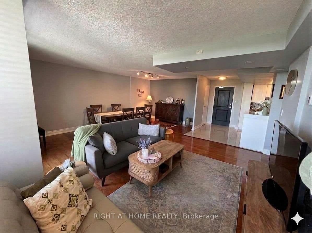 1 Royal Orchard Boulevard, Unit 803 - Image 4