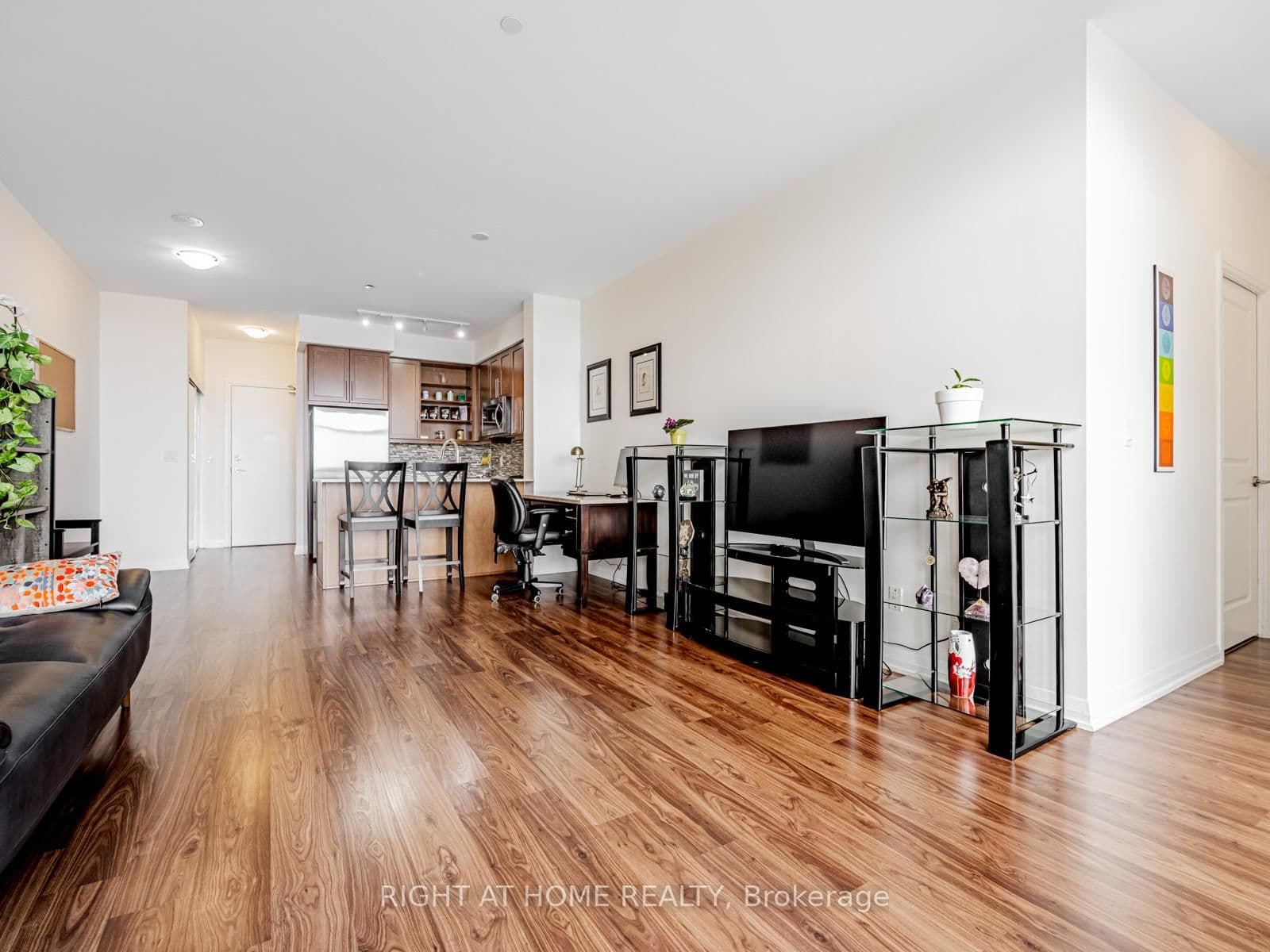 65 Oneida Crescent, Unit 1010 - Image 2