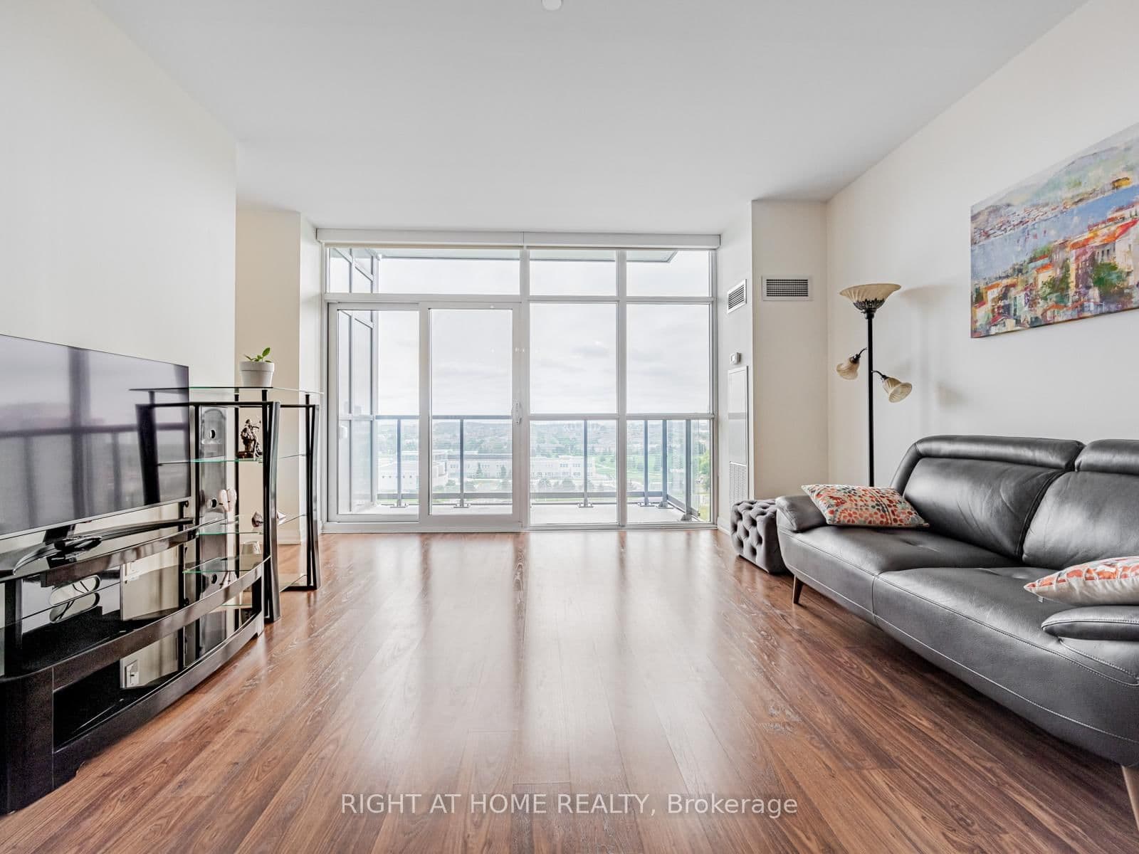 65 Oneida Crescent, Unit 1010 - Image 4