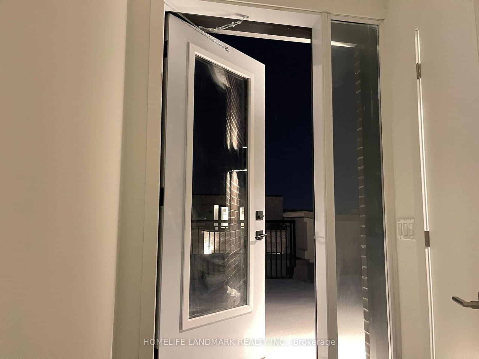 8 Walder Lane, Unit 307 - Image 3
