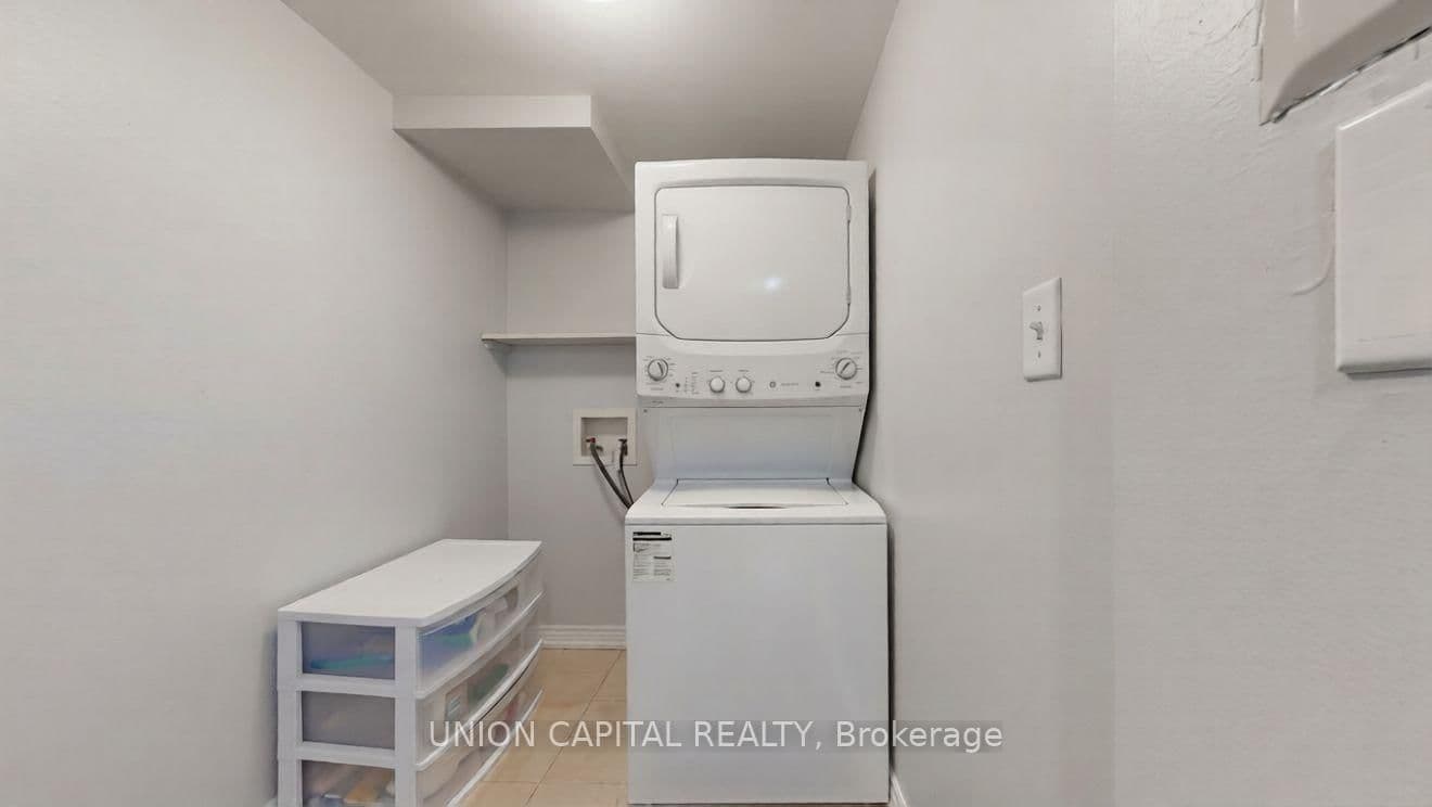 3 Ellesmere Street, Unit 217 - Image 6