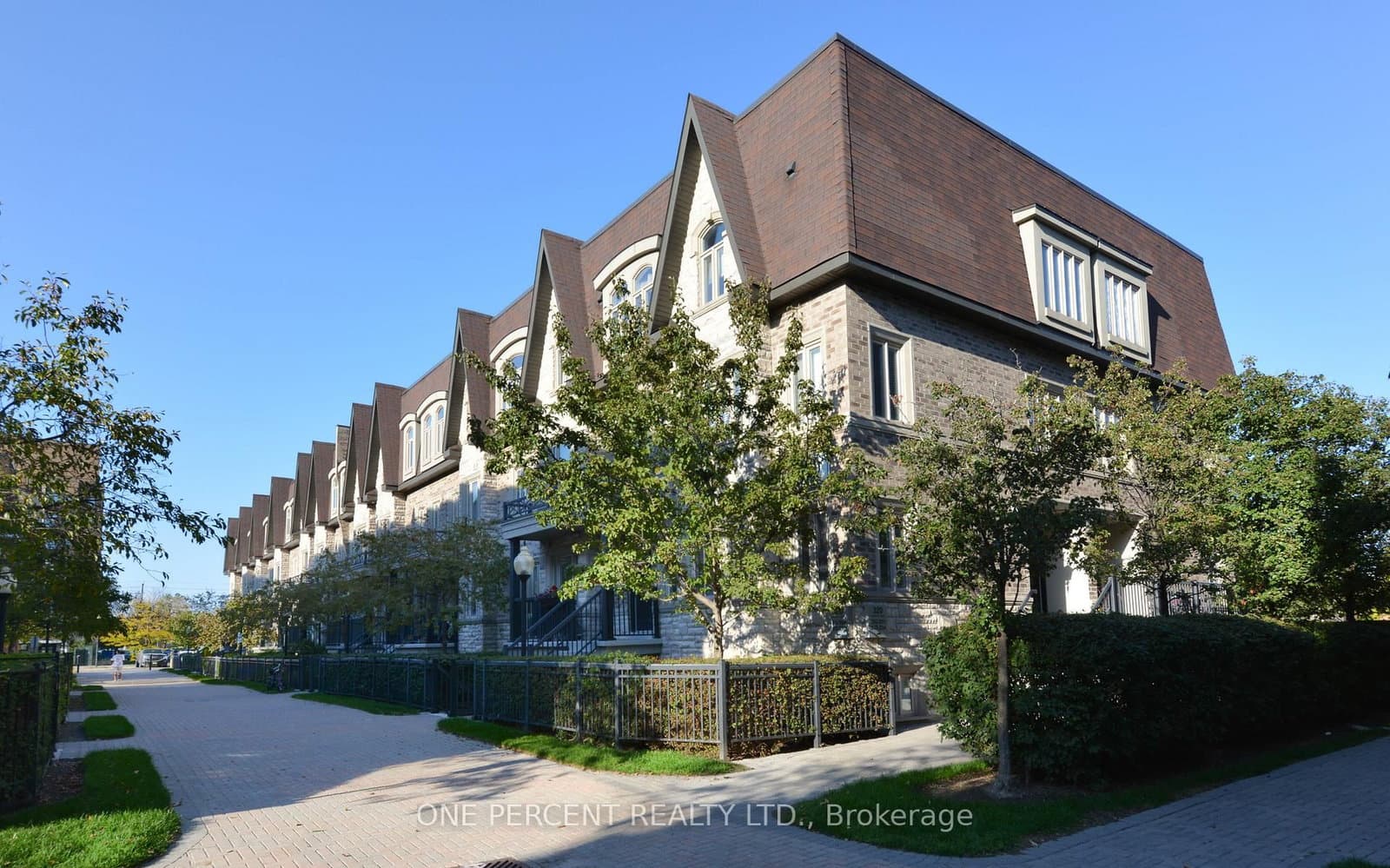 320 John Street, Unit 201 - Image 1