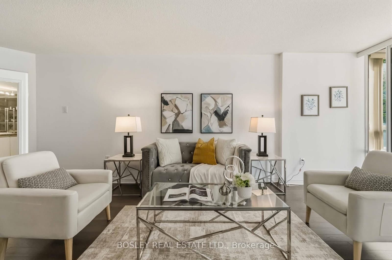 #206 - 7250 Yonge Street