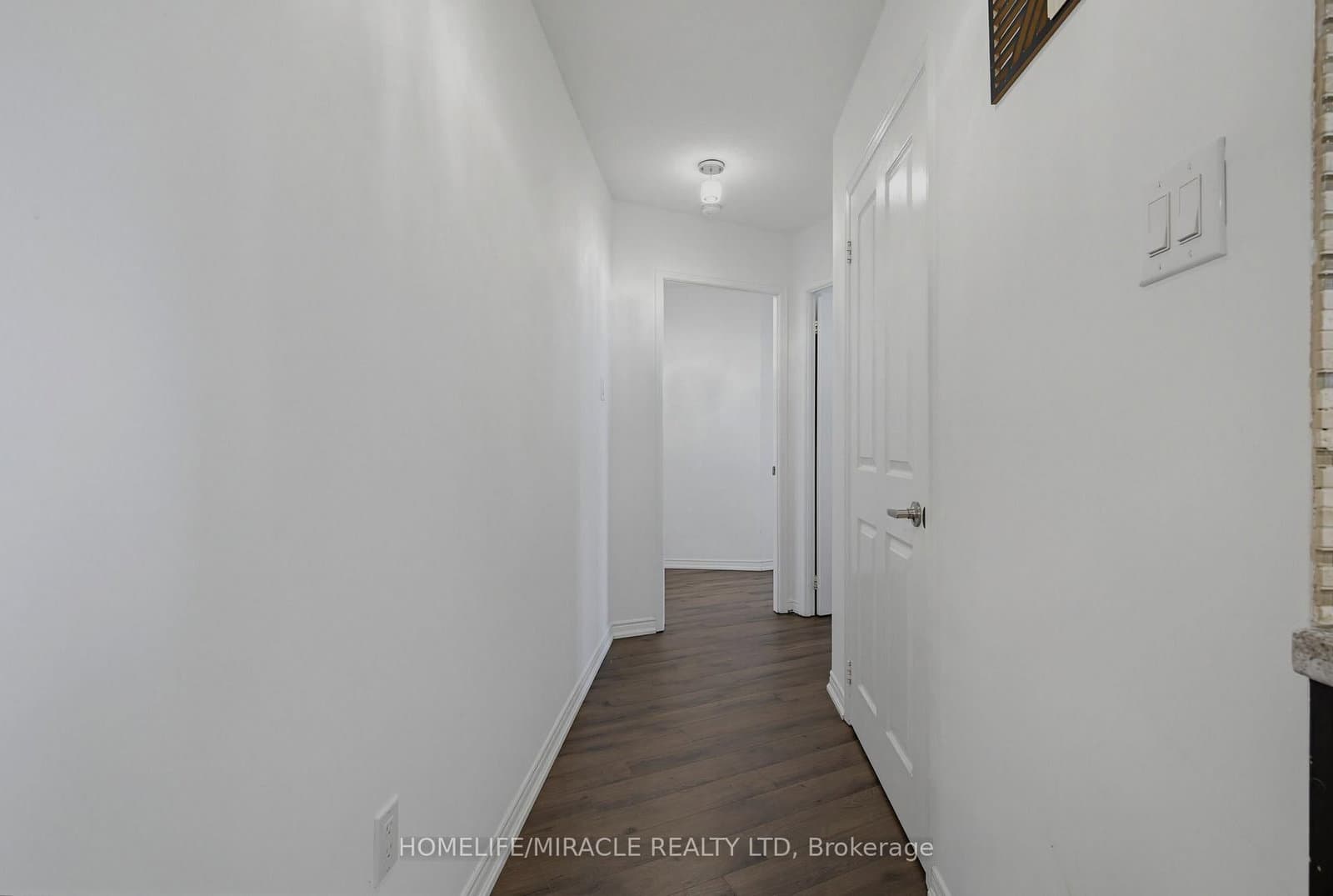 7250 Yonge Street, Unit PH211 - Image 6