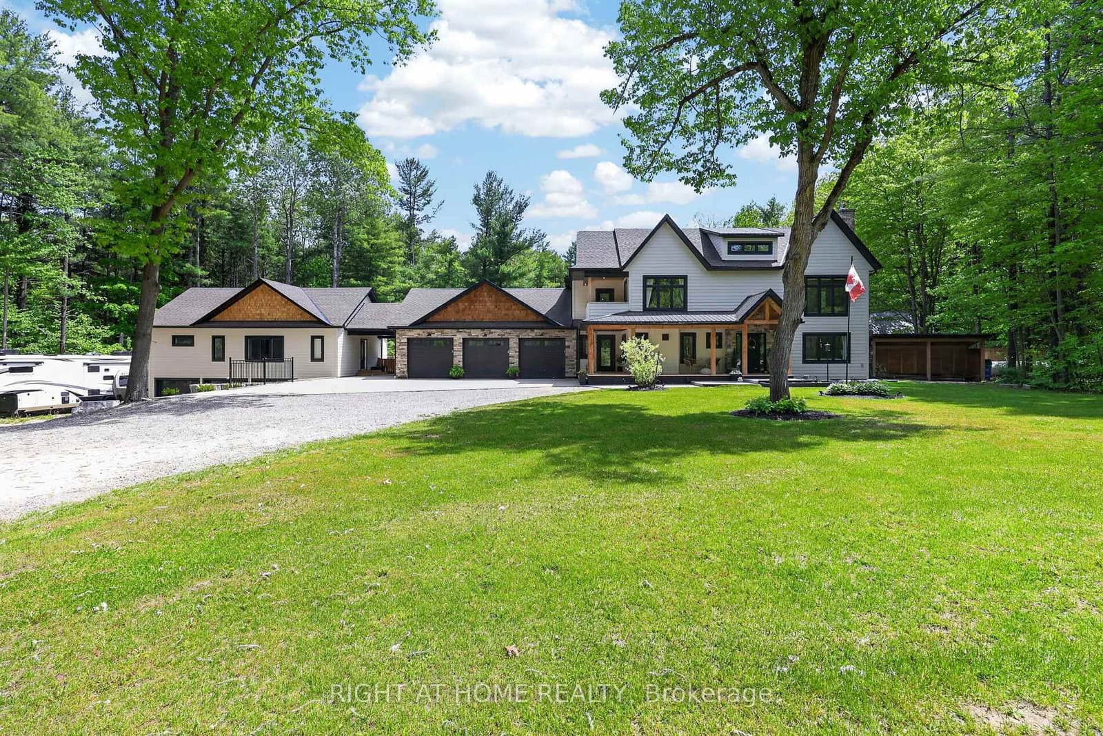 16 Woodland Heights Drive - Image 2