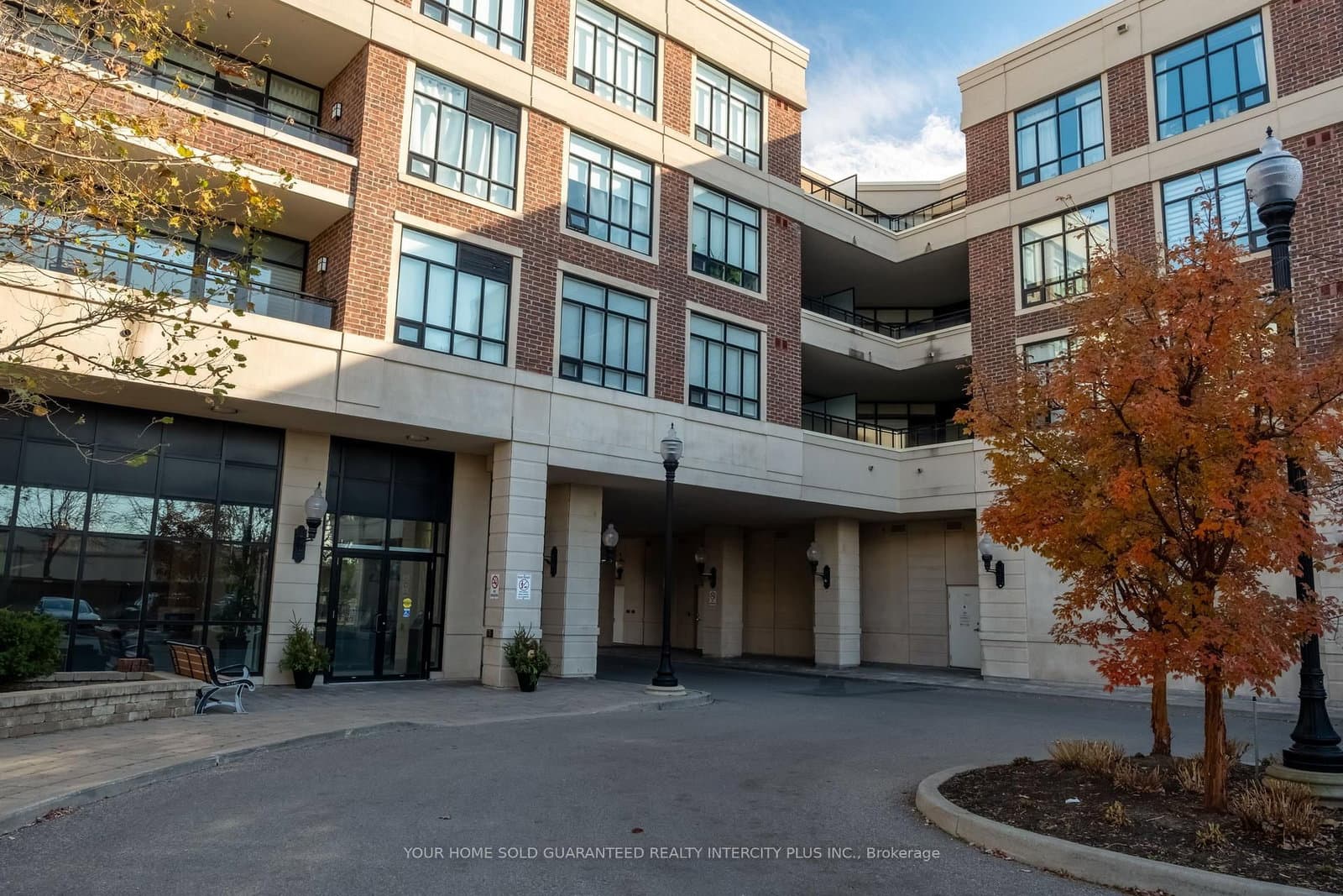 2396 Major MacKenzie Drive W, Unit 418 - Image 2
