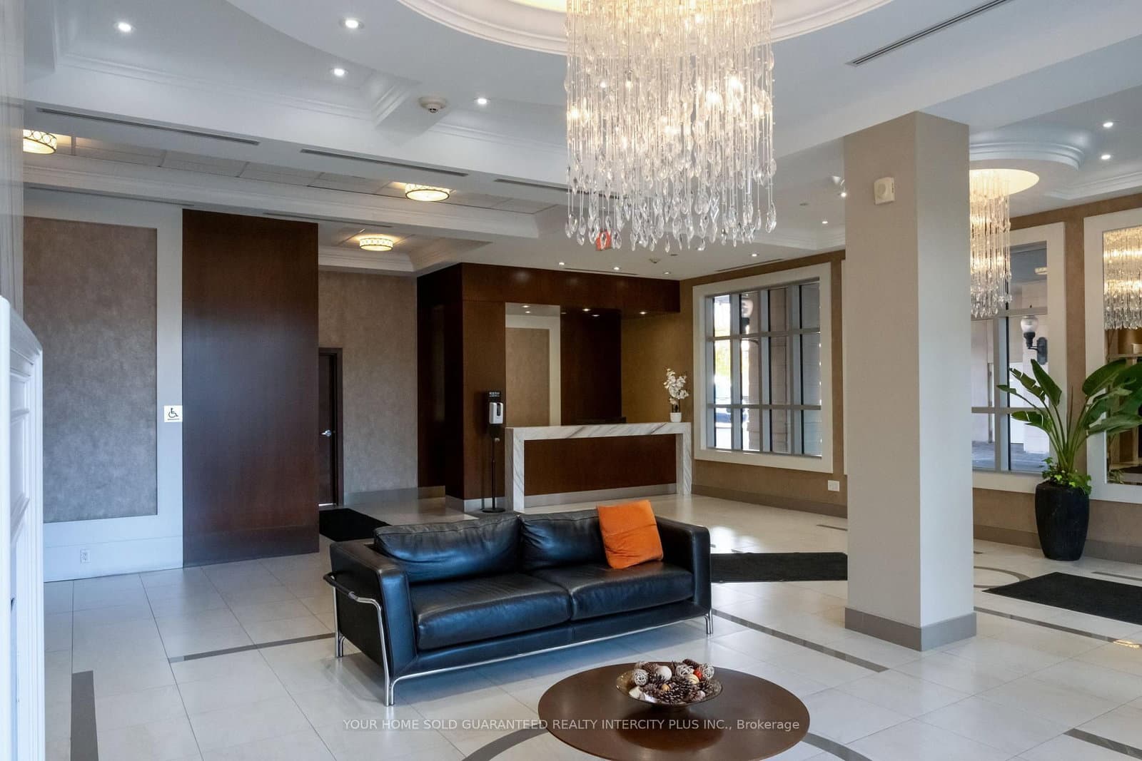 2396 Major MacKenzie Drive W, Unit 418 - Image 5