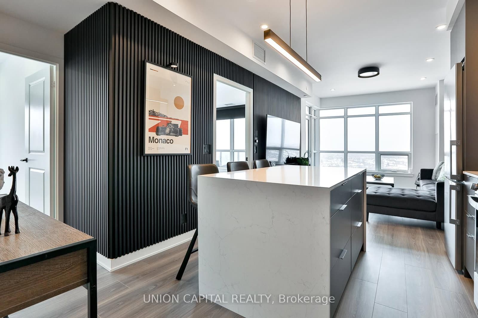 30 Upper Mall Way, Unit 1002 - Image 2