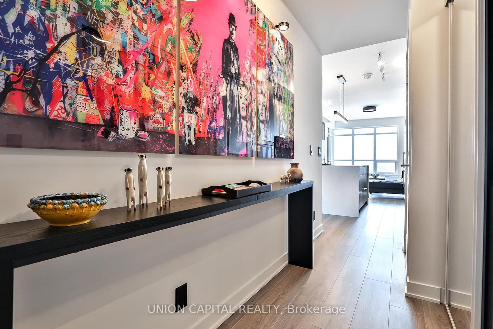 30 Upper Mall Way, Unit 1002 - Image 3