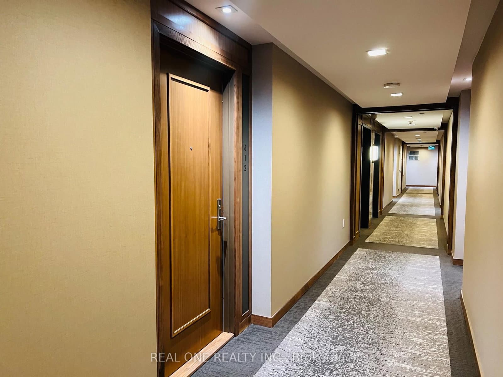 15 Stollery Pond Crescent, Unit 612 - Image 4