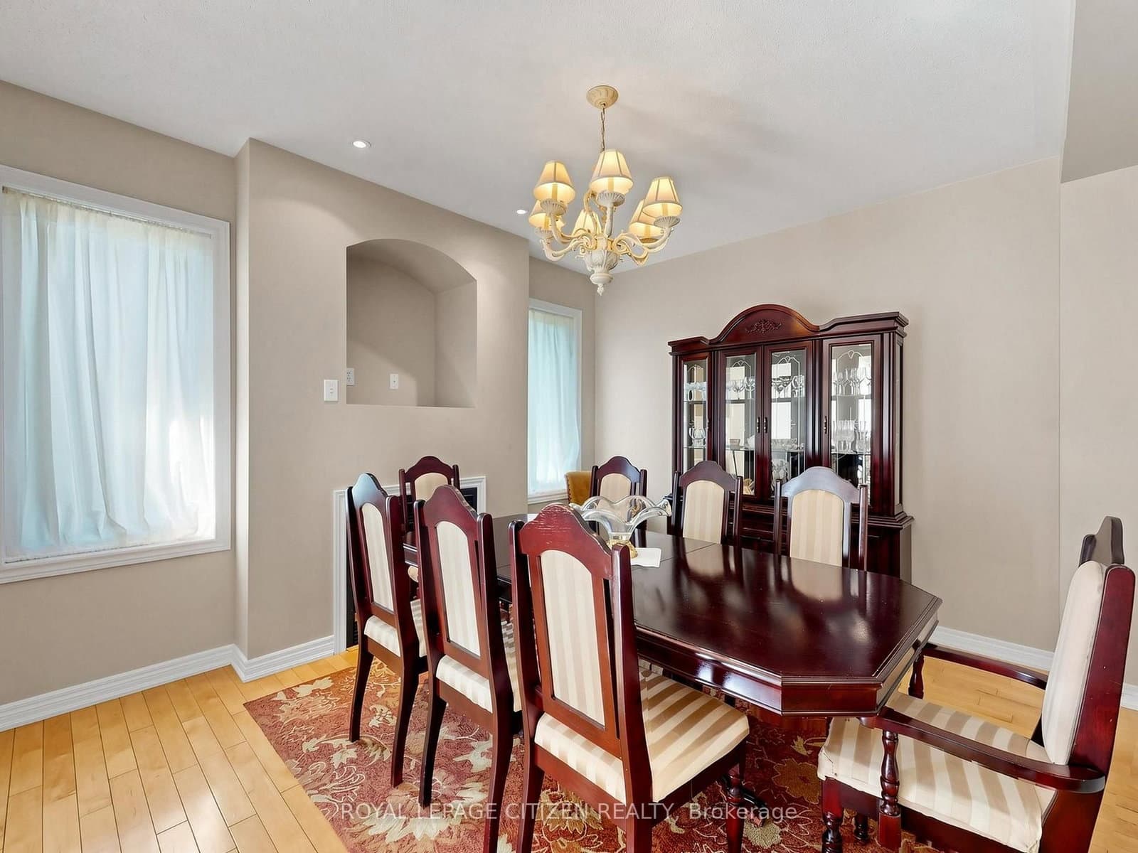 23 Planter Crescent, Unit Upper - Image 4