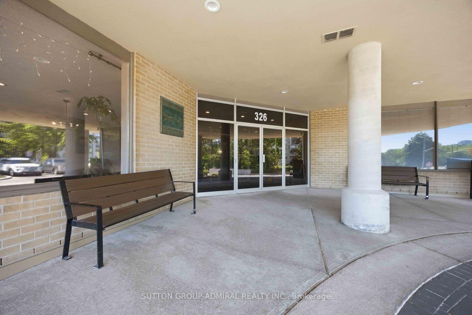 326 Major Mackenzie Drive, Unit 220 - Image 2