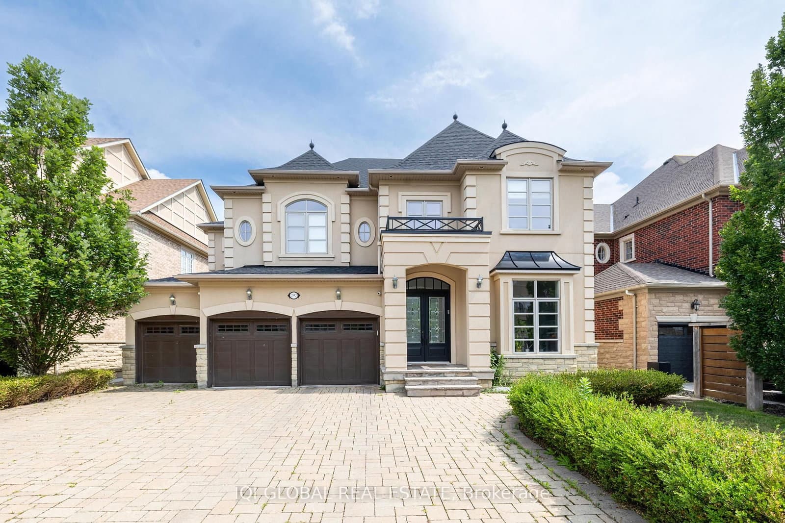 292 Lady Valentina Avenue - Image 1