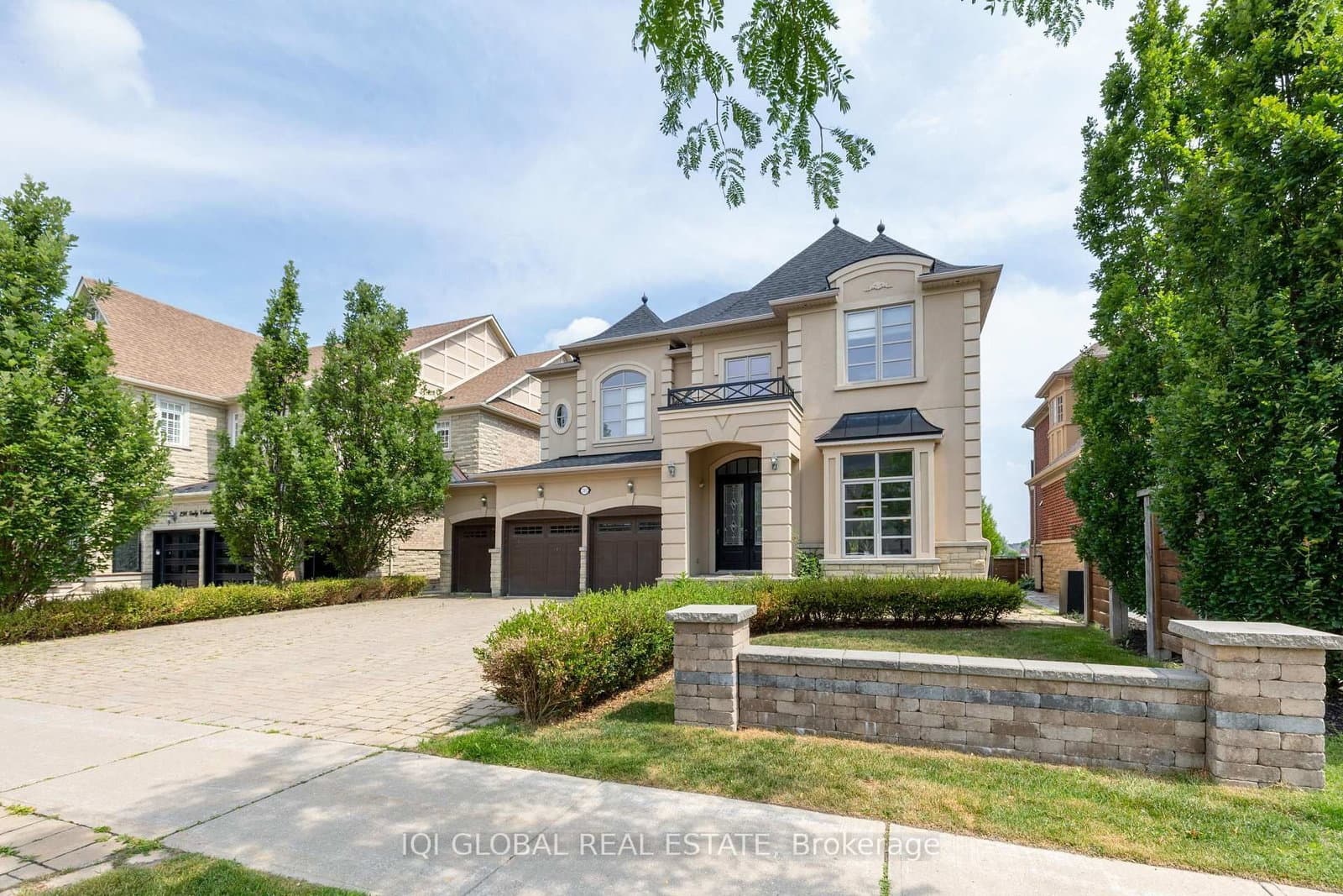 292 Lady Valentina Avenue - Image 2