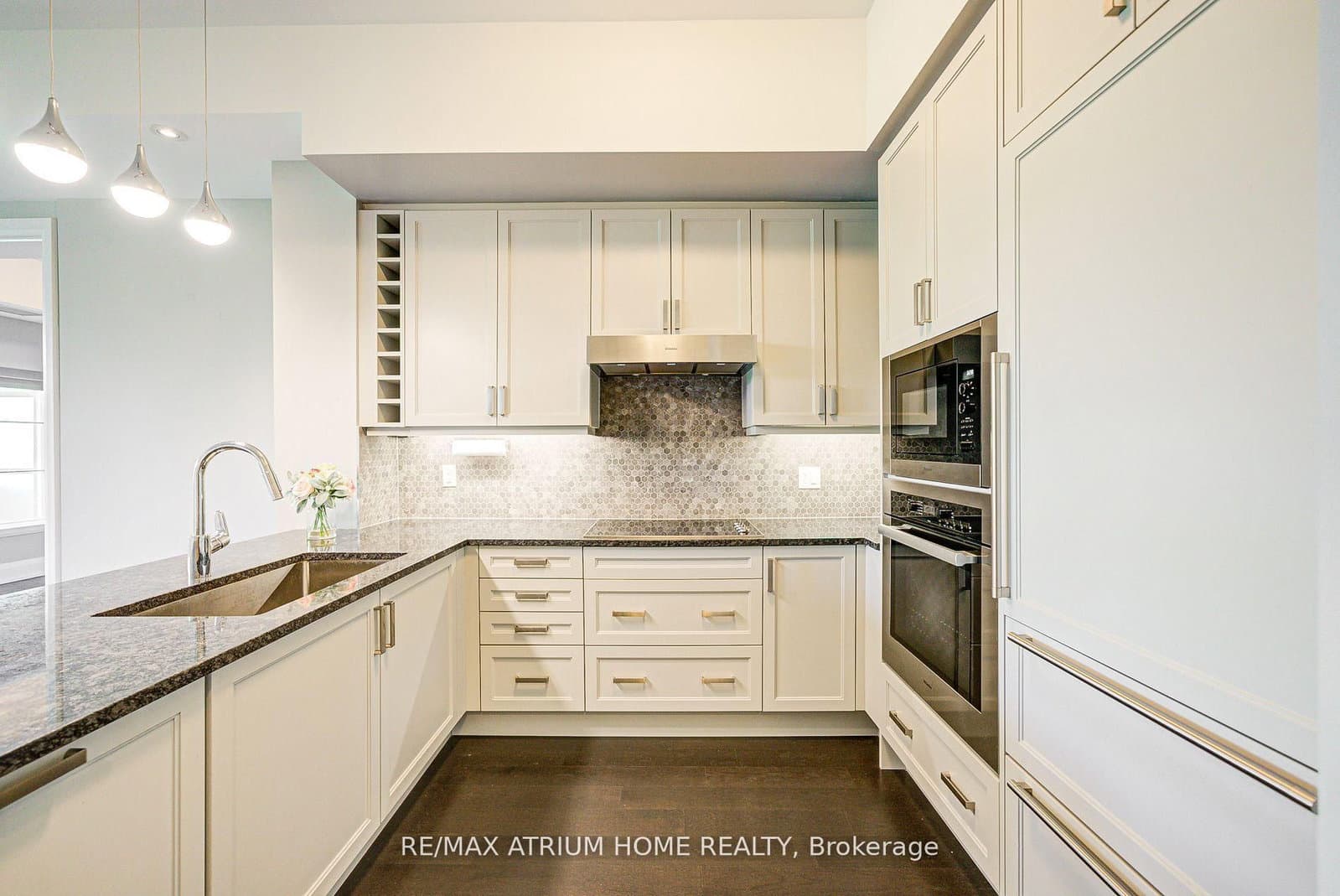 20 Fred Varley Drive, Unit 324 - Image 5