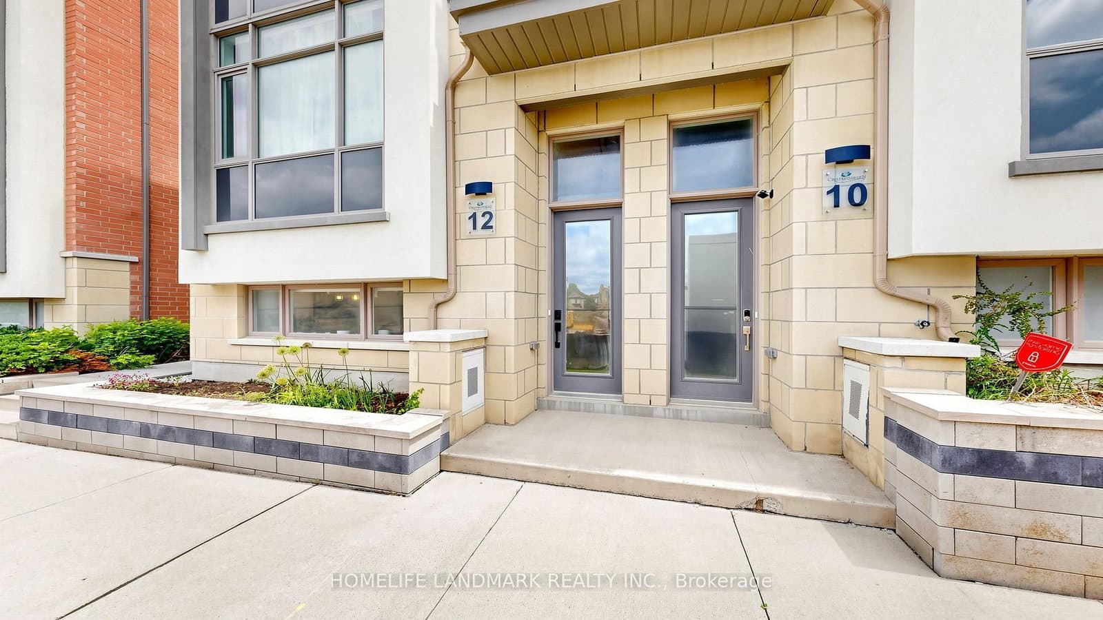 12 McClary's Way - Image 1