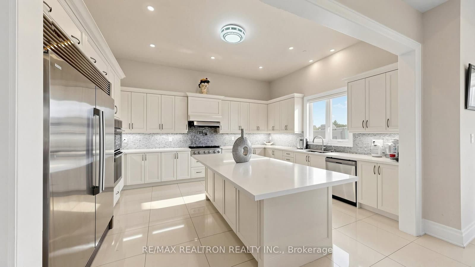 28 Sam Davis Court - Image 6