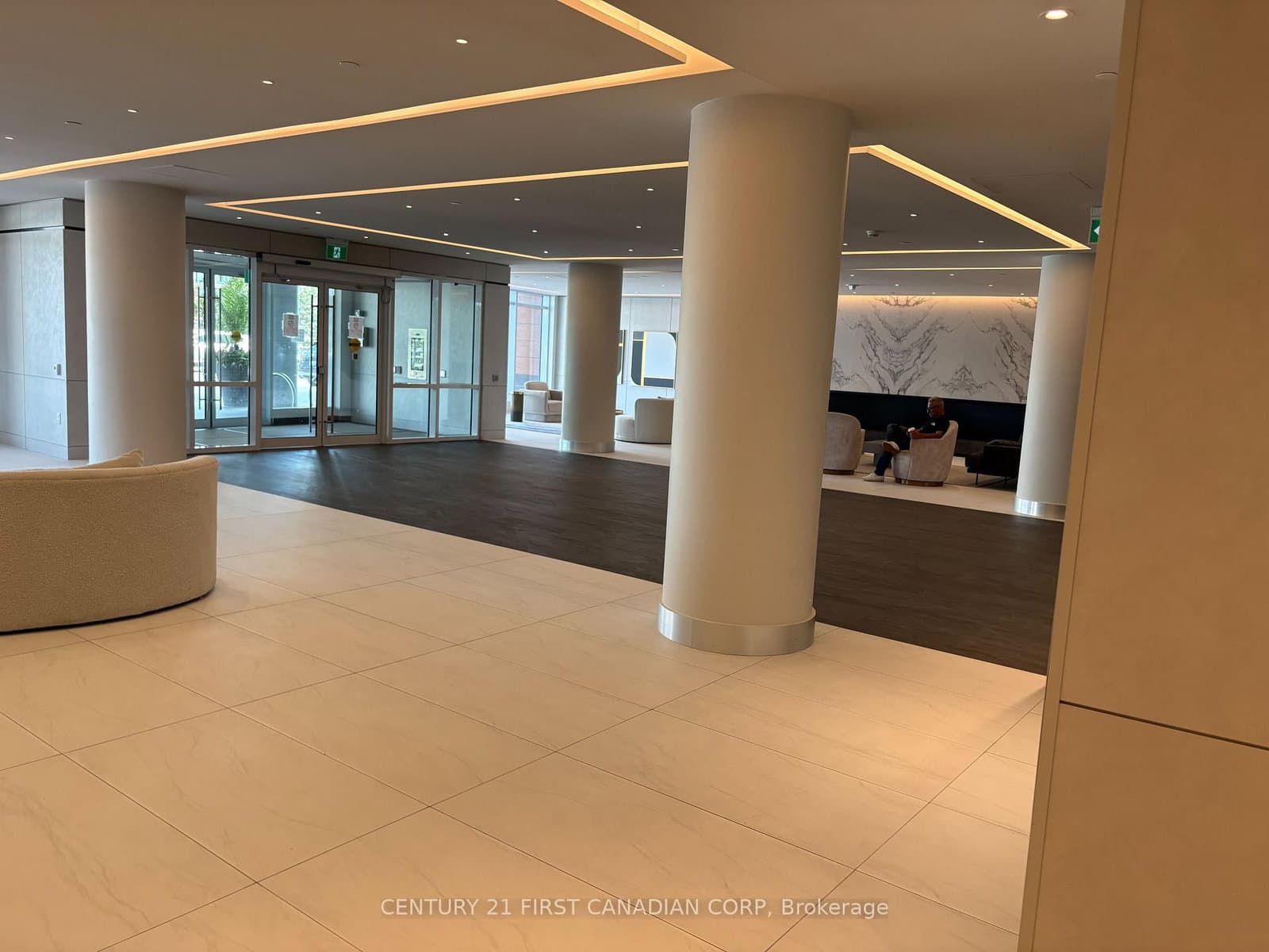 50 Upper Mall Way, Unit B-3011 - Image 4