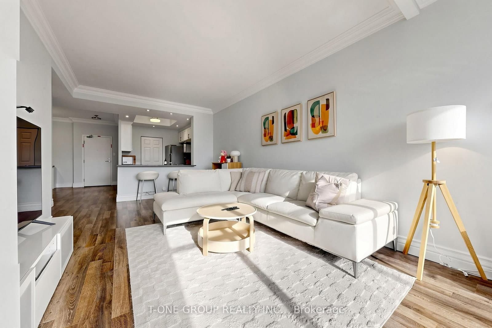 22 Clarissa Drive, Unit Ph6 - Image 4