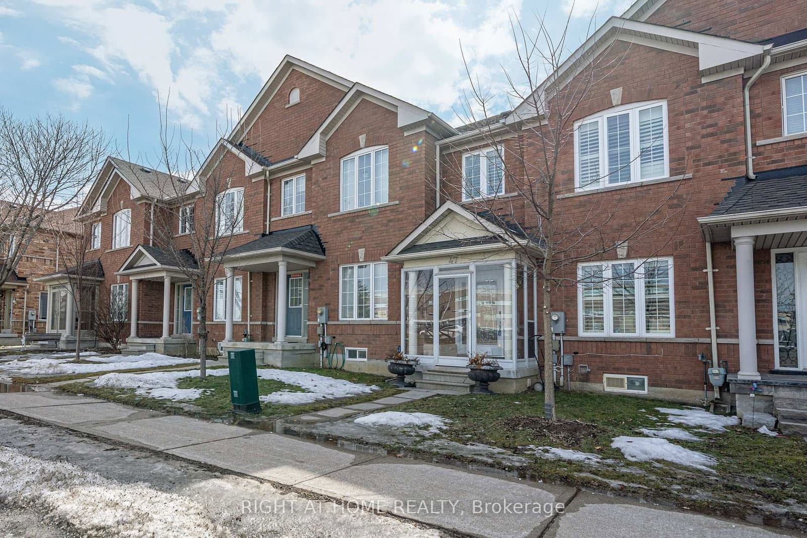 47 Davos Road - Image 2